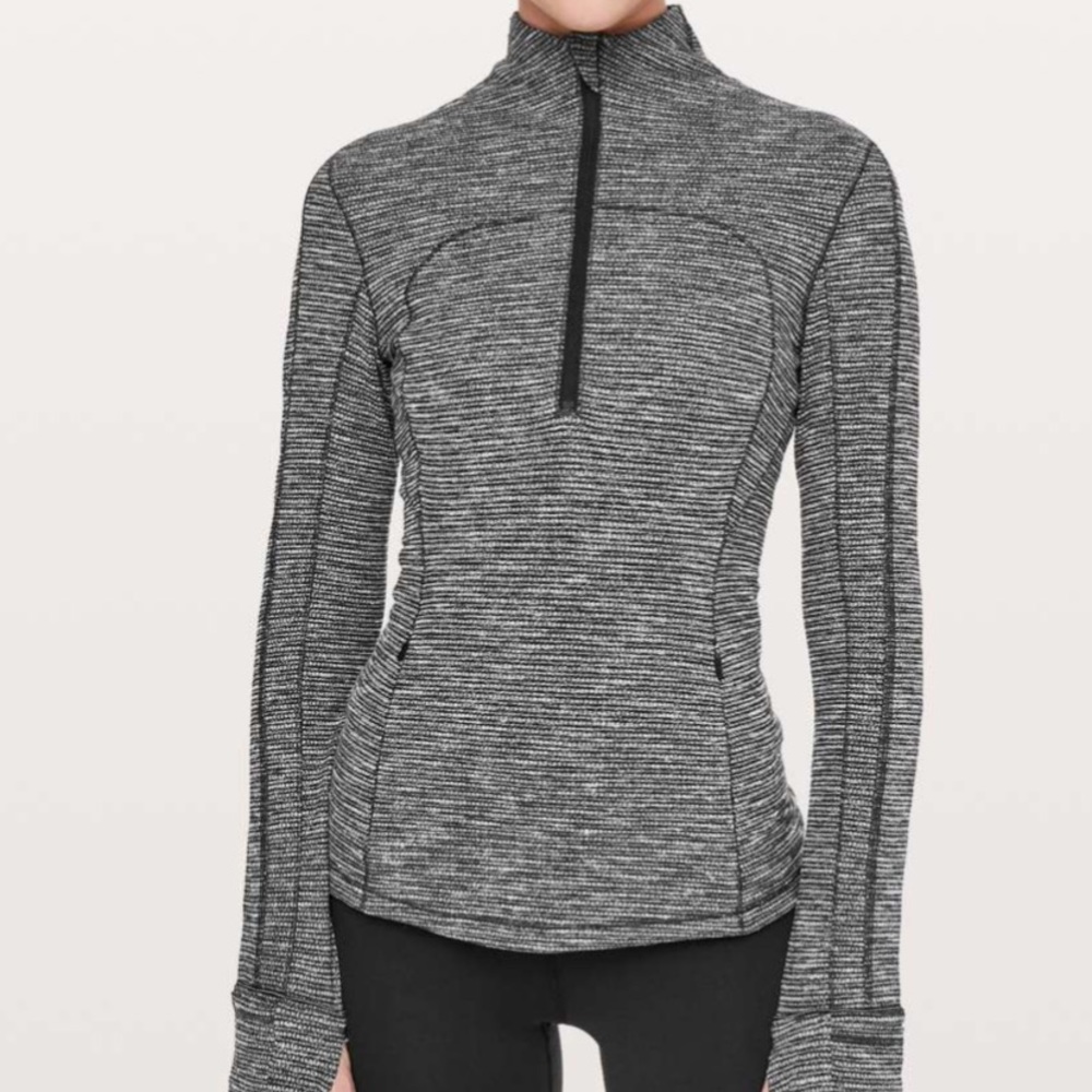 Lululemon run briskly half zip